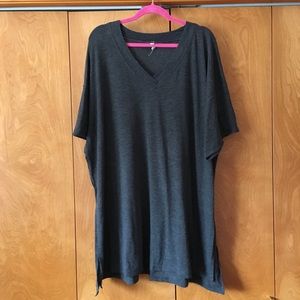 Oversized tunic tee with slits